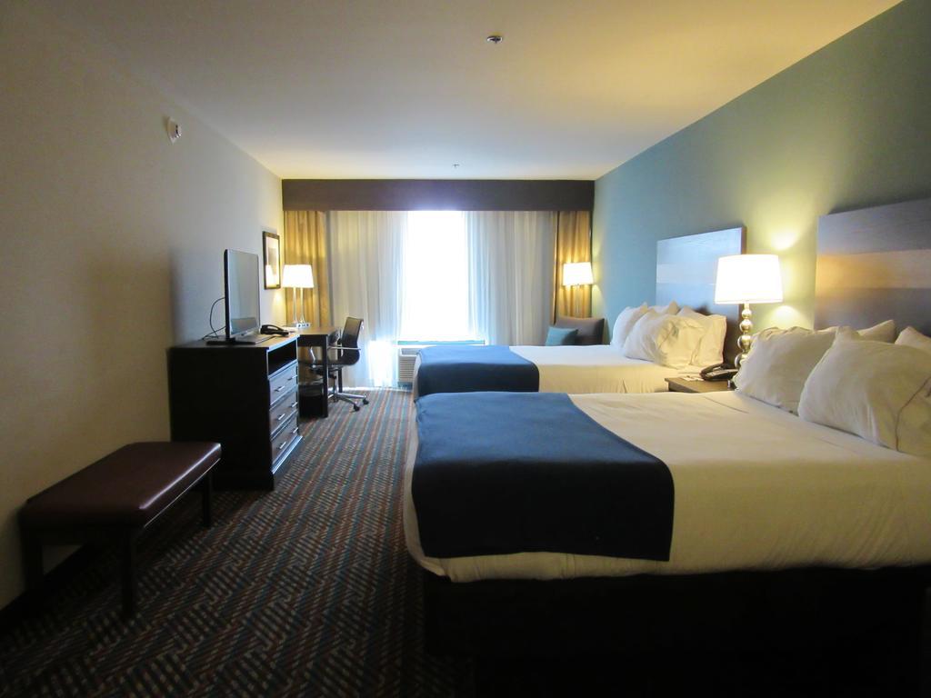 Holiday Inn Express Wichita South By Ihg מראה חיצוני תמונה